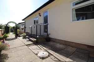 Photo 15- click for photo gallery